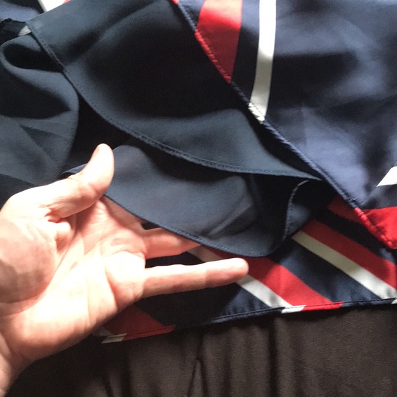 CHAPS petite navy USA multi colored lined tie up halter top. Brand New Size PXL. - Picture 9 of 9